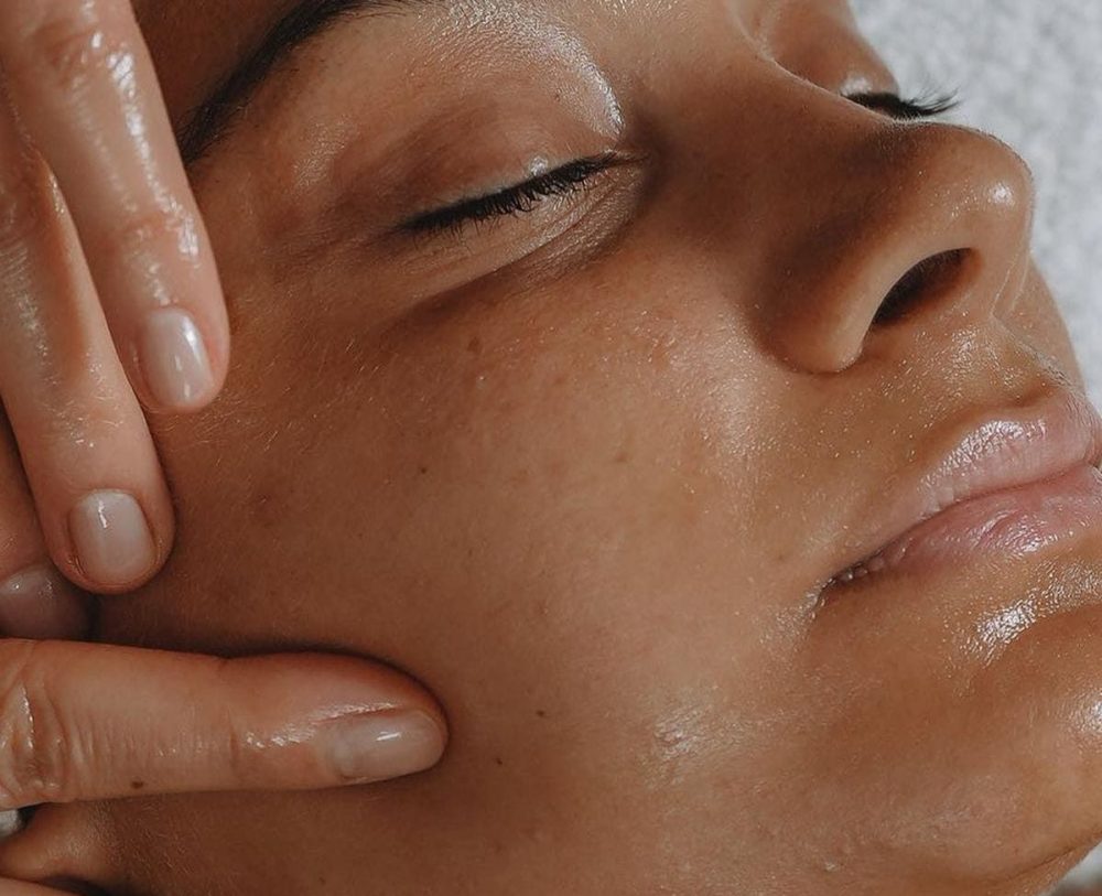 Facials for Glowing & Glass Skin